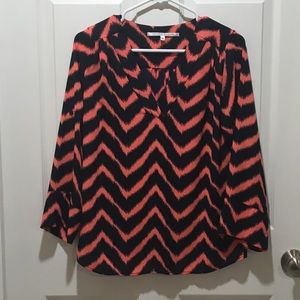 Collective Concepts Black & Coral V-neck Size XS